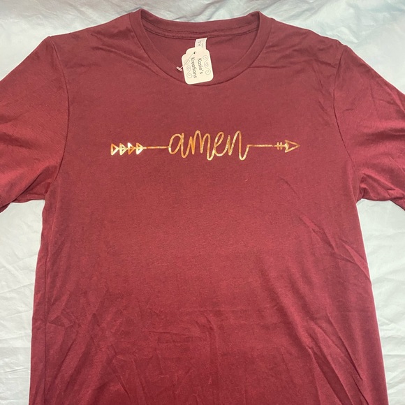 🍎🍎NEW!! Medium Graphic Tees, your choice - Picture 4 of 6